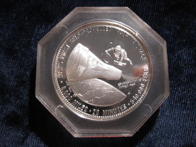 Please-Help-Me-Identify-This-Space-Medal.-.999Ag-Or-.925Ag?